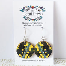 Load image into Gallery viewer, Flat Wattle Earrings / Circle Hooks [PPEC1015]
